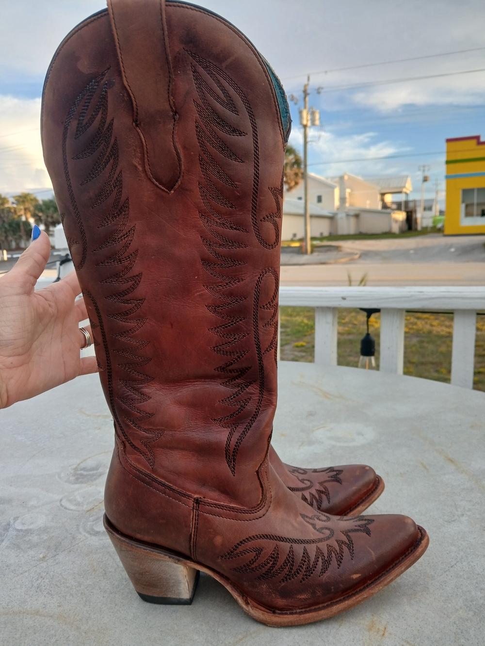 Women's Brown Embroidered Leather Western Heeled Boots